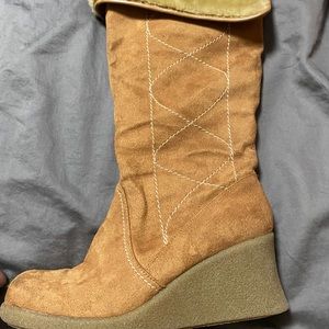 Heeled Tan Boots With Faux Fur (Size: 10)